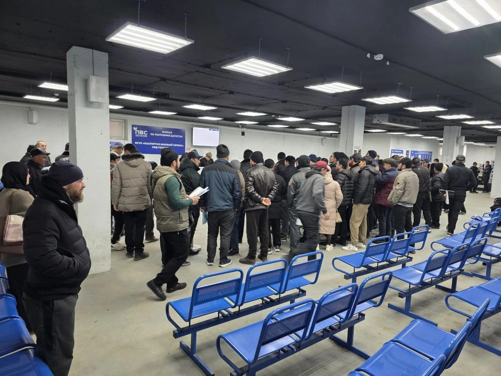 300 иностранным гражданам, работающим в Дагестане, разъяснили правила пребывания на территории России